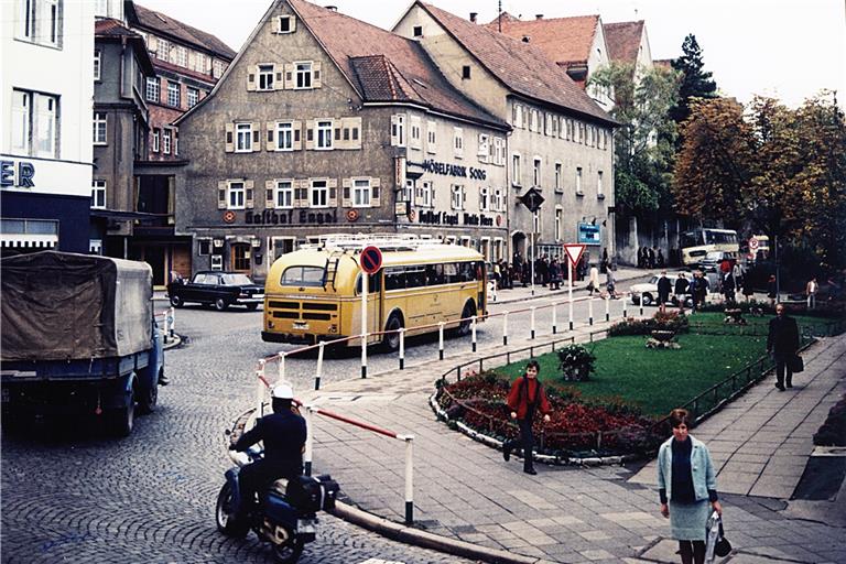 Das Central-Theater befand sich im Jahr 1966 im Saalbau des damaligen Gasthofs Engel am Backnanger Schillerplatz. Repro: P. Wolf