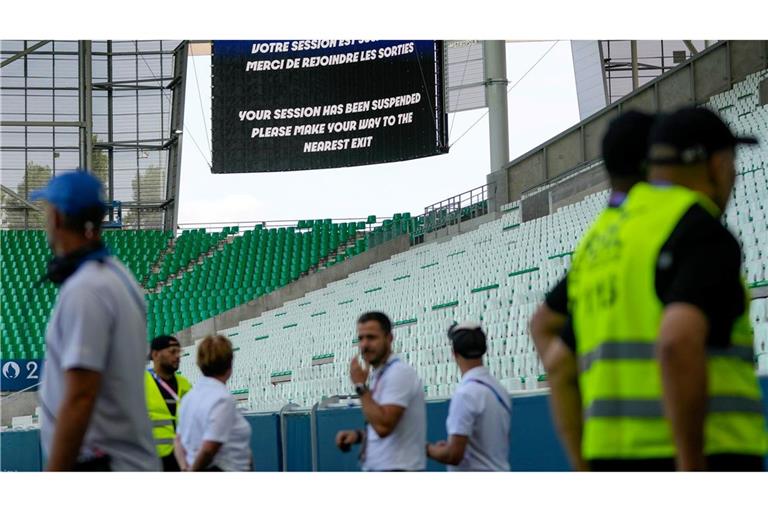 Das Chaos beim Auftakt ins olympische Fußball-Turnier wird nun untersucht.