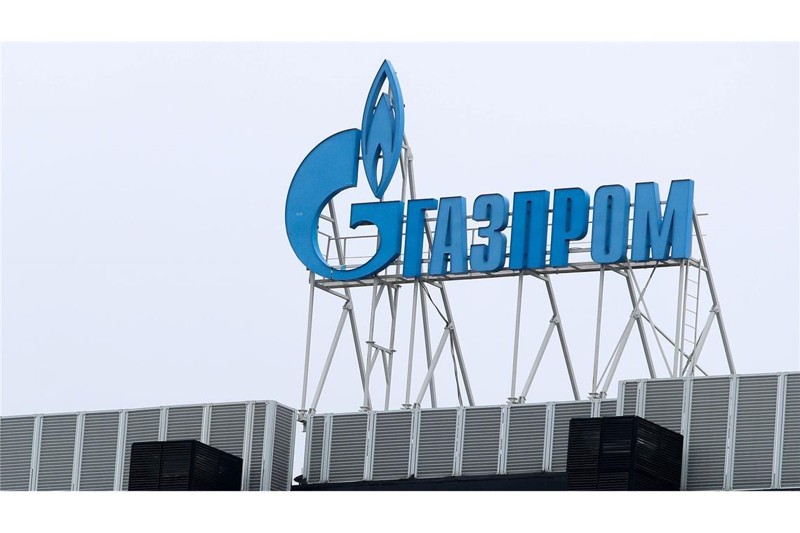 Das Gazprom-Logo ist auf einer Niederlassung des russischen Staatskonzerns in St. Petersburg zu sehen.