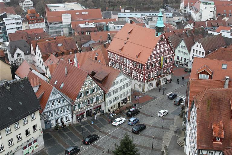 Das historische Rathaus zählt zu den prachtvollsten Fachwerkhäusern in der Stadt. Archivfotos: Edgar Layher