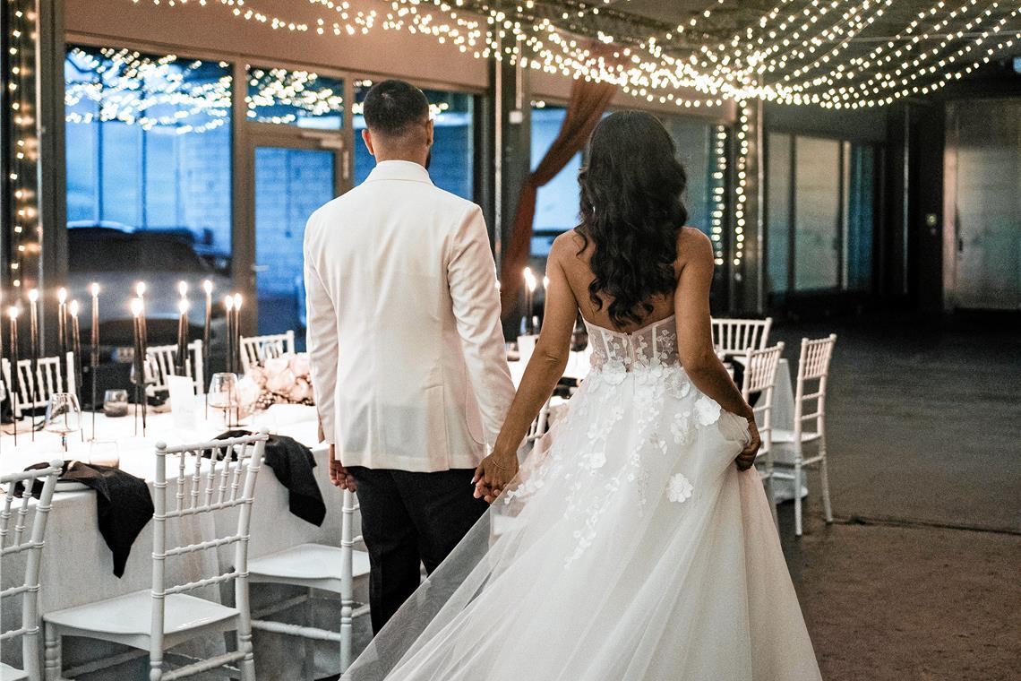 Das Hochzeitsfest muss nicht immer teuer sein. Foto: Boya Wedding