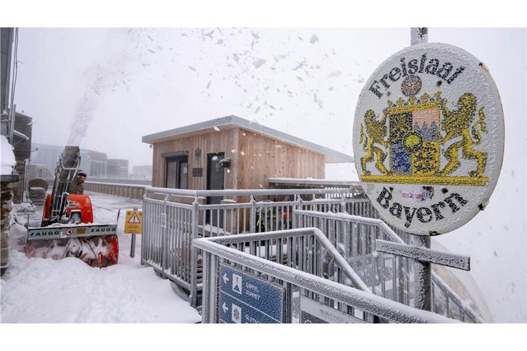 Das ist er - September-Neuschnee auf der Zugspitze.