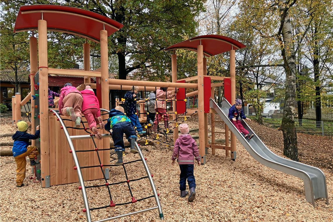 Das Klettergerüst wird von den Kindern bereits genutzt. Foto: Stadt Backnang/Stefanie Wahl