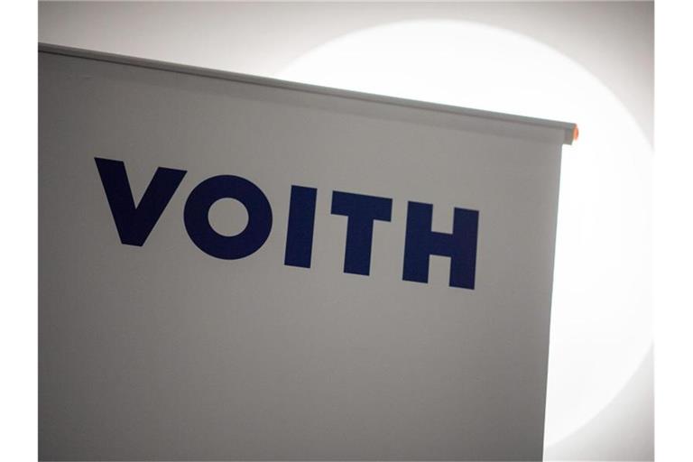 Das Logo des Maschinenbauunternehmens Voith. Foto: Sebastian Gollnow/dpa/Archivbild