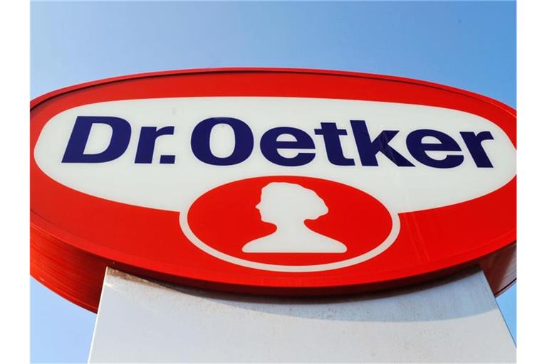 Das Logo von Dr. Oetker. Foto: Bernd Thissen/dpa/Symbolbild