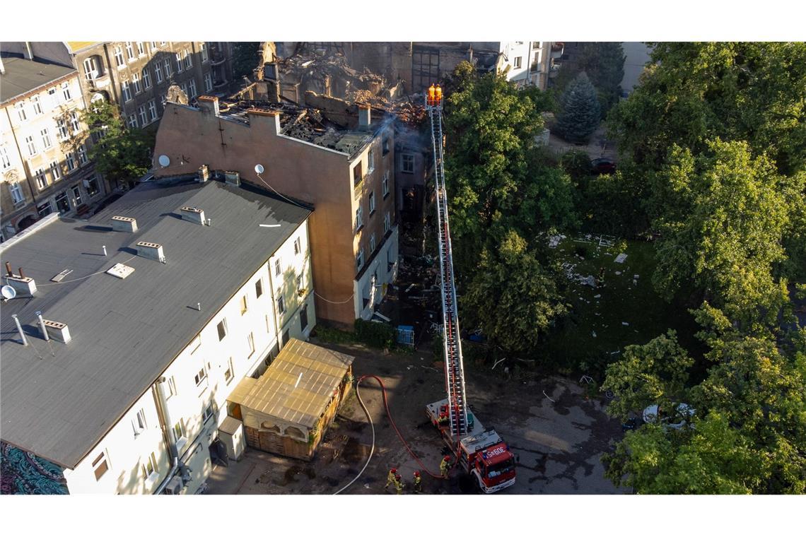 Das Mietshaus in Posen (Poznan), das durch einen Brand und eine Explosion zerstört wurde. (Foto aktuell)