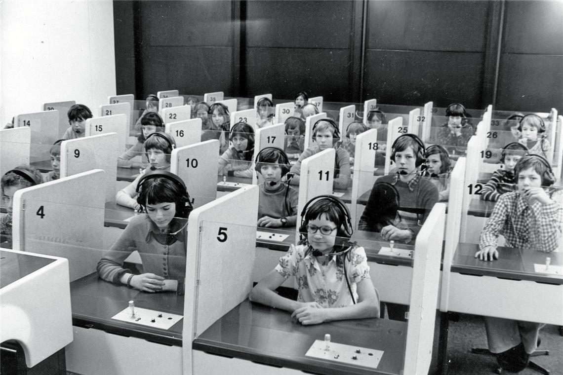 Das Sprachlabor war eine Besonderheit im neuen Gymnasium. Archivfoto: BKZ