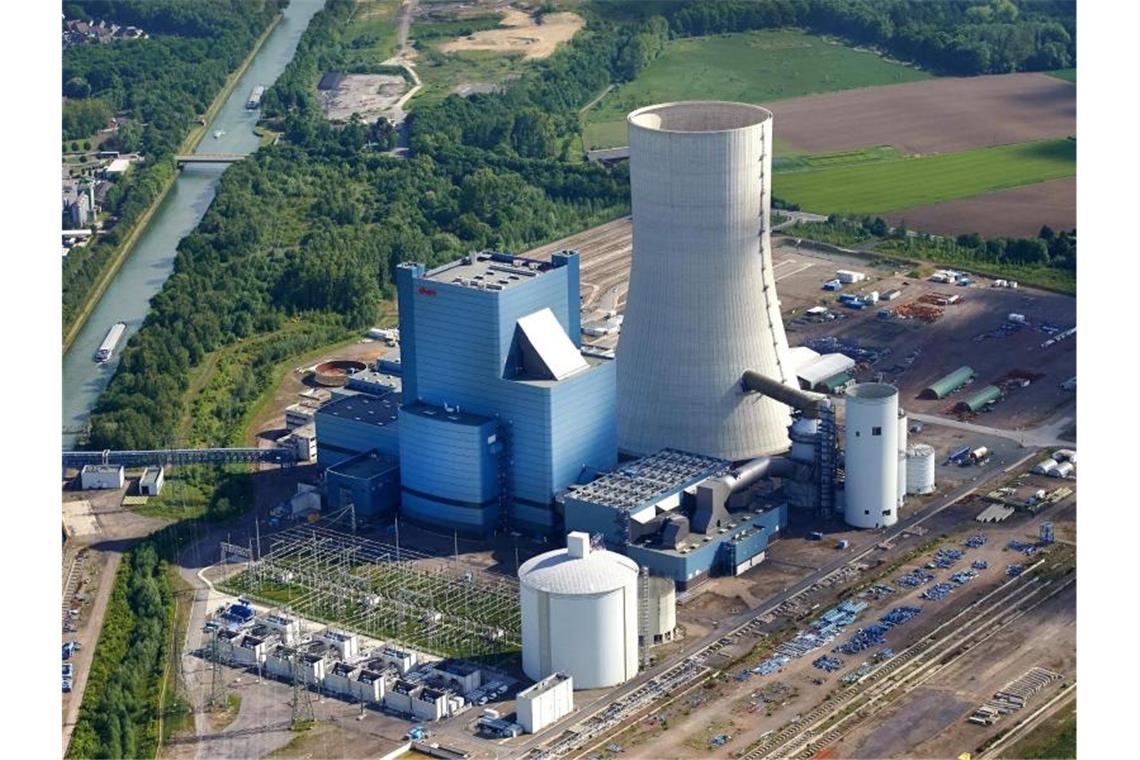 Bund will Steinkohle-Kraftwerksstandorte finanziell helfen Das Steinkohle-Kraftwerk am Dortmund-Ems-Kanal in Datteln. Foto: Bernd Thissen