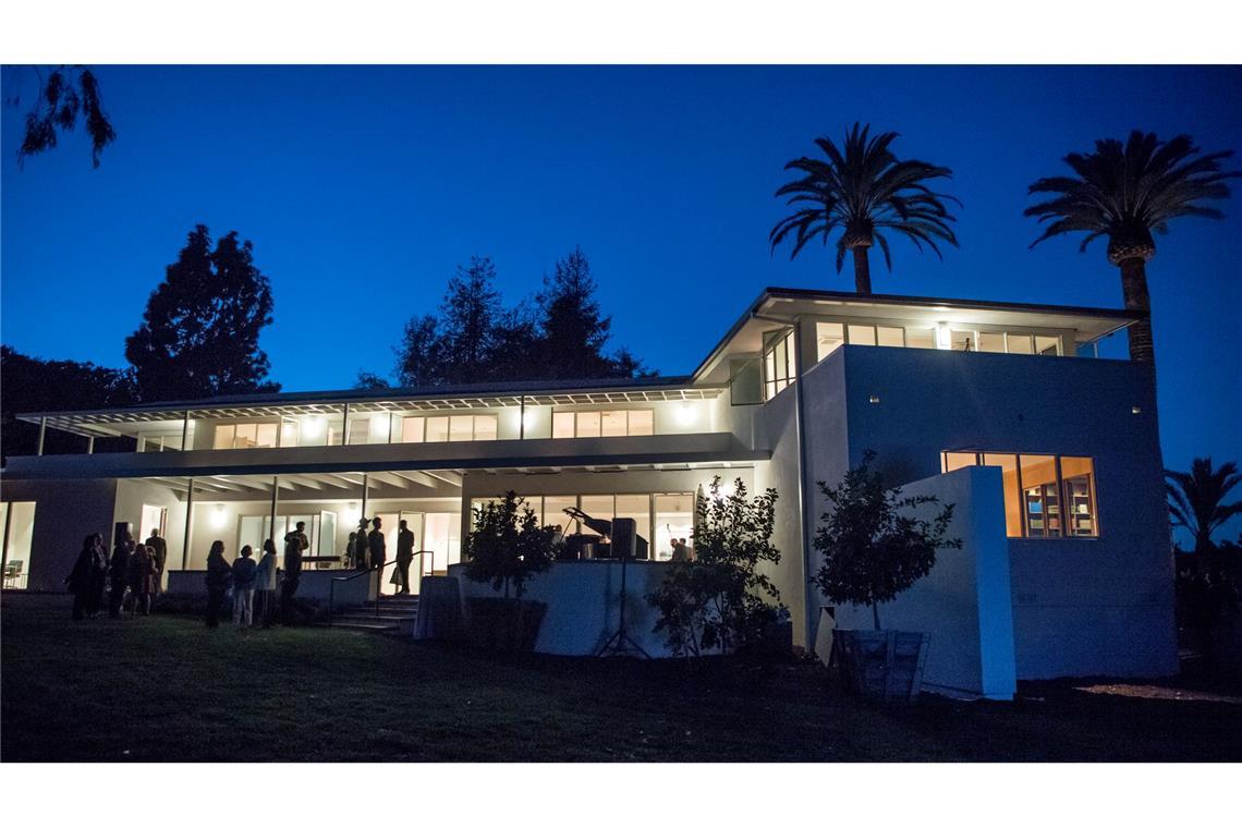 Das Thomas Mann Haus in Los Angeles bei seiner Eröffnung 2018, nachdem es die Bundesrepublik gekauft hatte. (Foto Archiv)