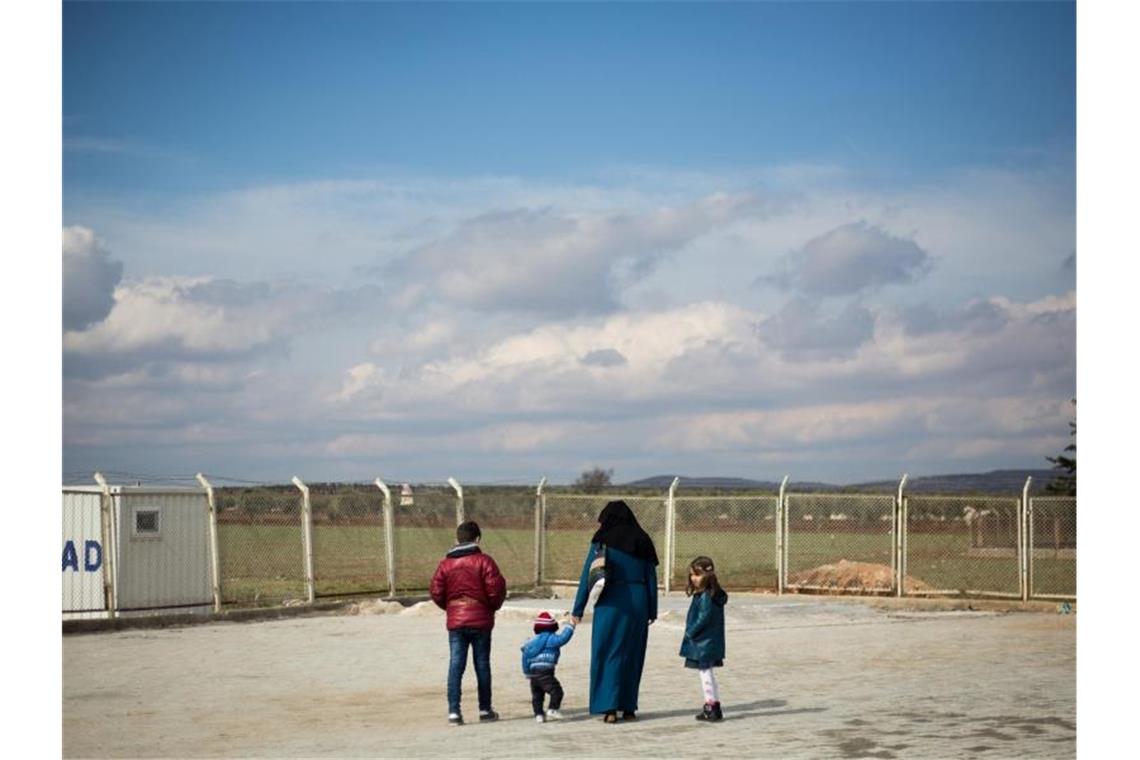 Das türkische Flüchtlingslager Kilis liegt nur einen Kilometer von der syrischen Grenze entfernt. Foto: Uygar Onder Simsek/dpa