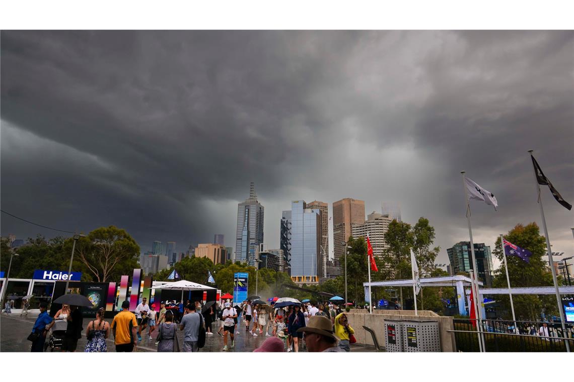 Das Unwetter über Melbourne brachte den Spielplan durcheinander.