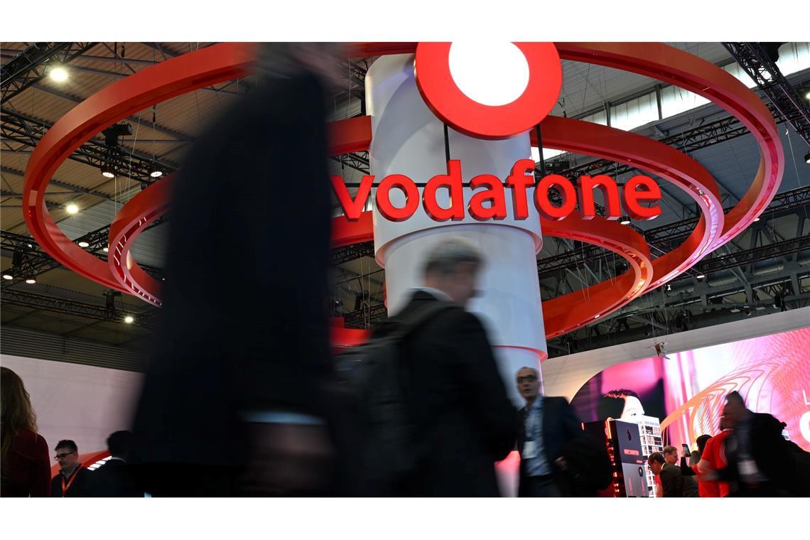 Das Vodafone-Logo am Messestand der Firma bei der Mobilfunk-Messe MWC.