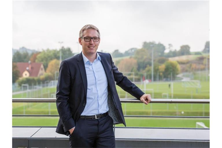 Das von der TSG 1899 Hoffenheim herausgegebene Foto zeigt Frank Briel, Geschäftsführer der TSG. Foto: Uwe Grün/TSG 1899 Hoffenheim/dpa