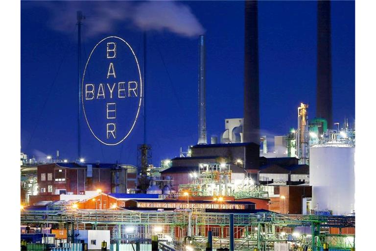 Das Werk der Bayer AG im Chemiepark in Leverkusen. Foto: Oliver Berg/dpa