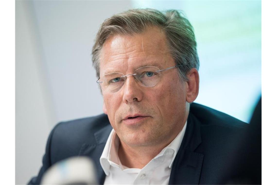 Abruf-Lokführer sollen Zugausfälle im Südwesten reduzieren David Weltzien, Chef der DB Regio Baden-Württemberg. Foto: Sebastian Gollnow/dpa/Archivbild