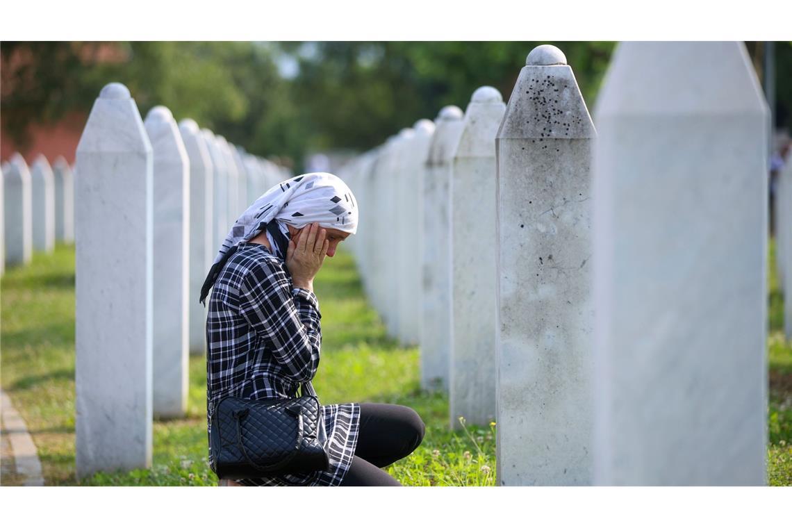 Dem Massaker von Srebrenica im Zuge des Bosnien-Kriegs fielen 8000 bosnische Muslime zum Opfer.