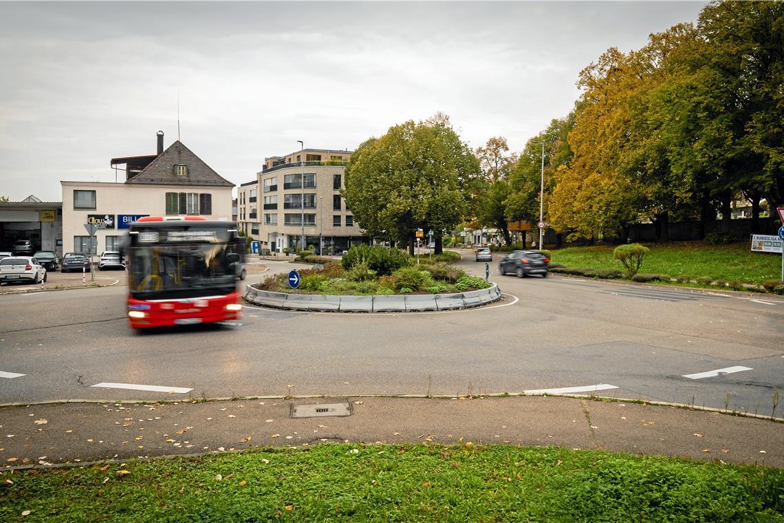 Der 2008 eingerichtete Kawag-Kreisel ist bisher nur ein Provisorium. Im kommenden Jahr soll er ausgebaut und dadurch leistungsfähiger werden. Foto: Alexander Becher