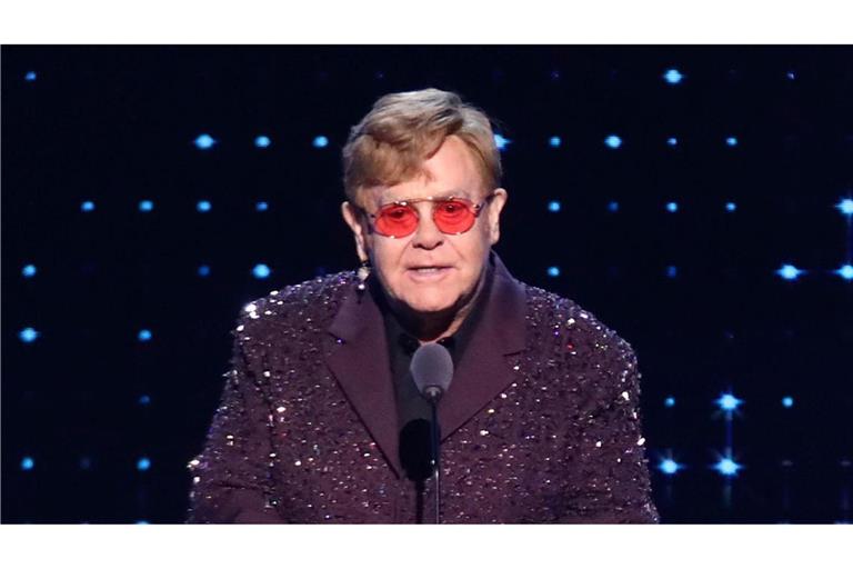 Der 77-jährige Popstar Elton John ließ sich zu einem derben Witz über Tesla-Chef Elon Musk hinreißen. (Archivbild)