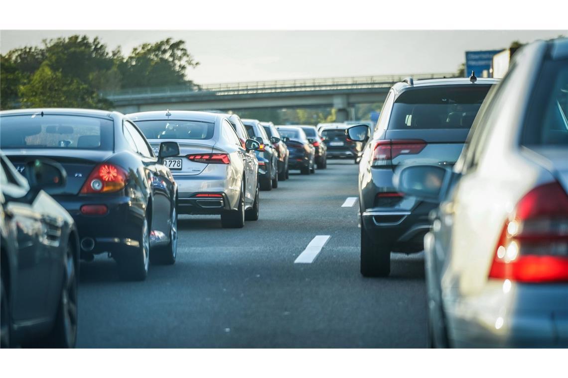 Der ADAC rechnete schon im Vorfeld wegen des Ferienstarts in Baden-Württemberg und Bayern mit viel Verkehr auf den Autobahnen.