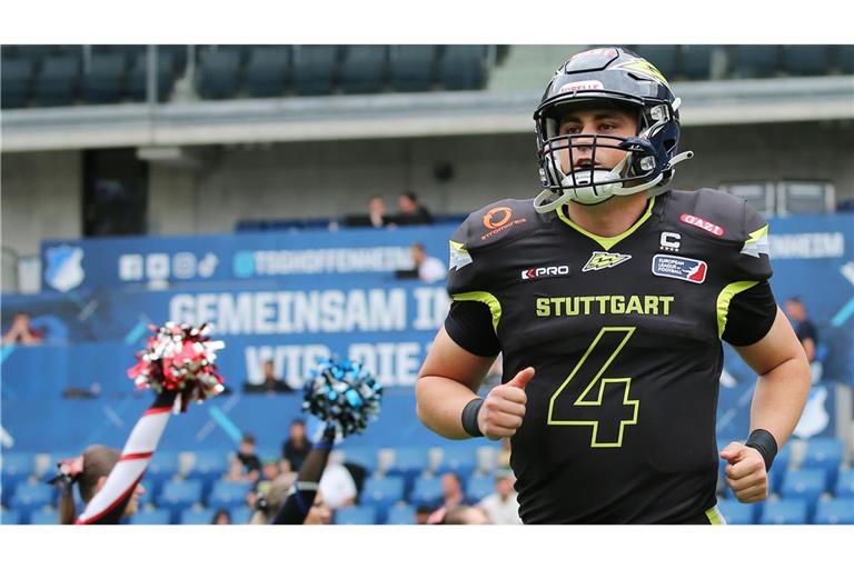 Der Anführer kehrt zurück: Quarterback Reilly Hennessey wird auch 2025 das Trikot von Stuttgart Surge tragen.