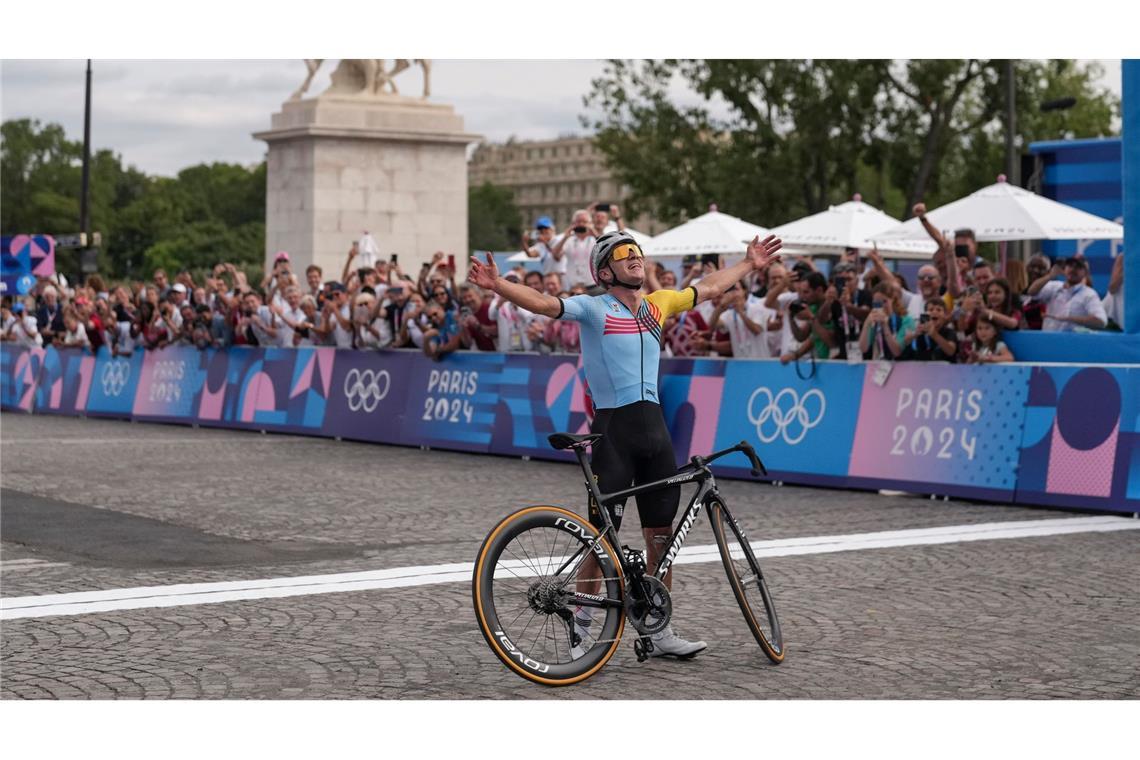 Der belgische Doppel-Olympiasieger Remco Evenepoel hat die Operation nach seinem Trainingsunfall gut überstanden.