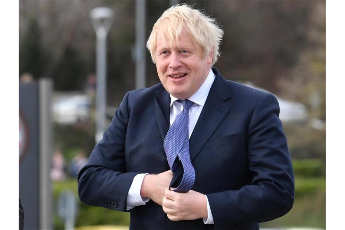 Nach dem Brexit: Der Verhandlungspoker geht los Der britische Premierminister Boris Johnson trifft Ende Januar zu einer Kabinettssitzung im National Glass Centre an der Universität Sunderland ein. Foto: Paul Ellis/PA Wire/dpa