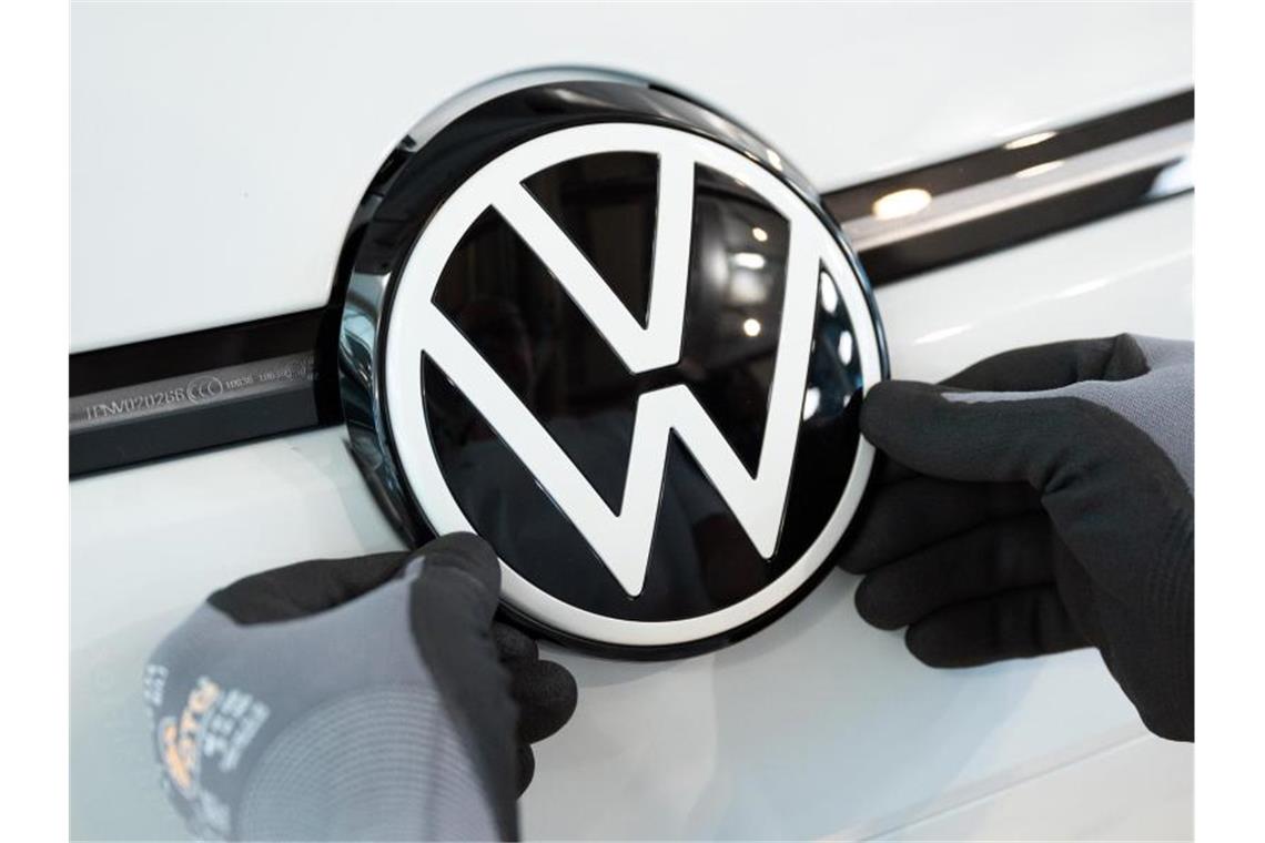 VW: Supreme Court soll drohende US-Milliardenstrafen klären Der deutsche Autobauer VW will nach der „Dieselgate“-Schlappe in Ohio vor das oberste US-Gericht ziehen. Foto: Sebastian Kahnert/dpa-Zentralbild/dpa