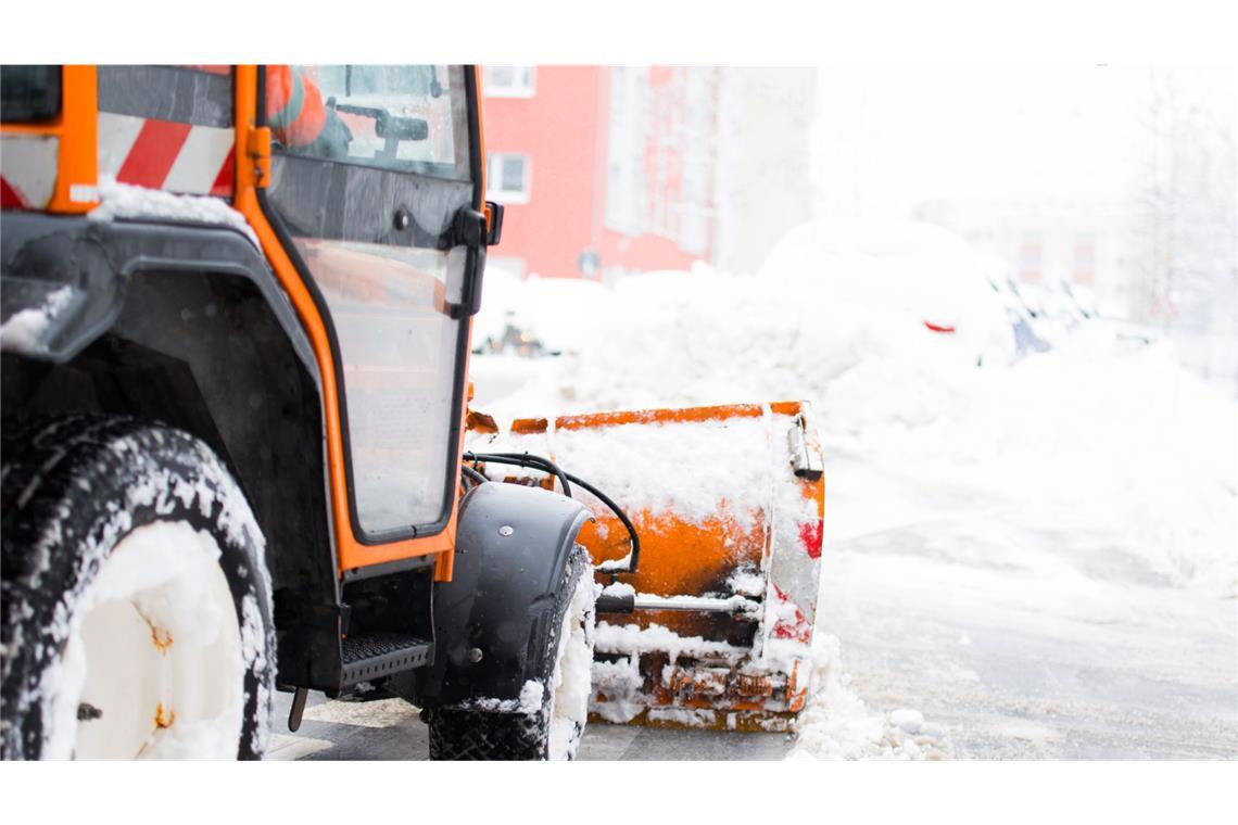 Der deutsche Wetterdienst rechnet mit weiteren Schneefällen. (Symbolbild)