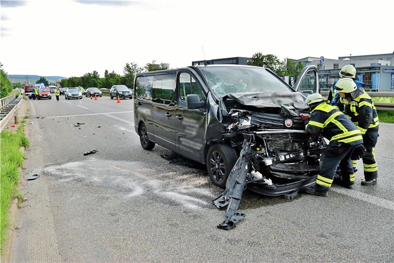 Der Fiat wurde schwer beschädigt.Foto: 7aktuell.de/Kevin Lermer