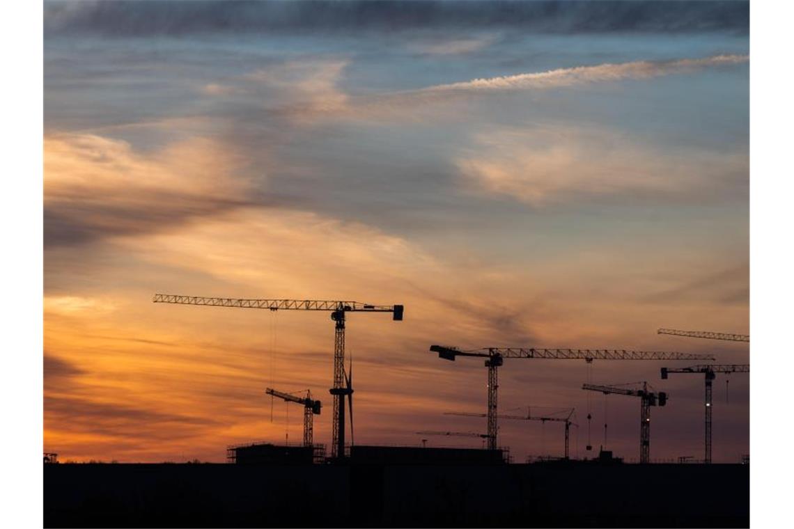 Klimaschutz: Ampel-Pläne für Gebäude stoßen auf Skepsis Der Gebäudesektor ist eine Klima-Dauerbaustelle. Foto: Julian Stratenschulte/dpa