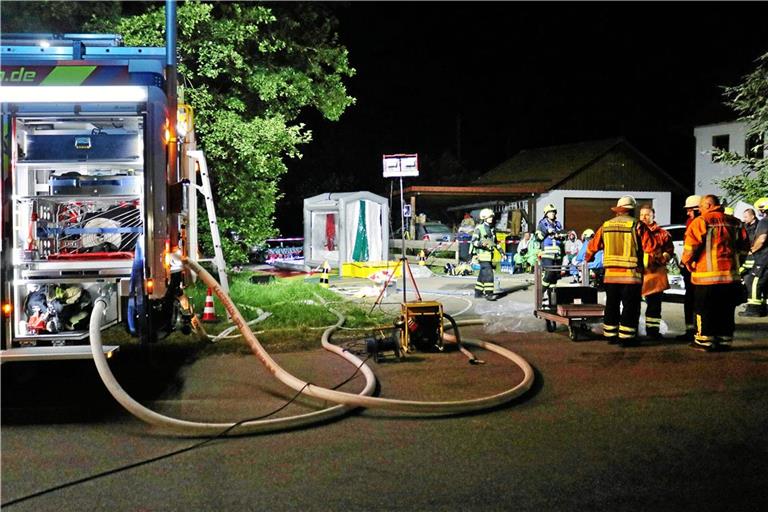 Der Gefahrgutzug der Feuerwehr Winnenden kam zum Einsatz. Foto: 7aktuell.de/Kevin Lermer