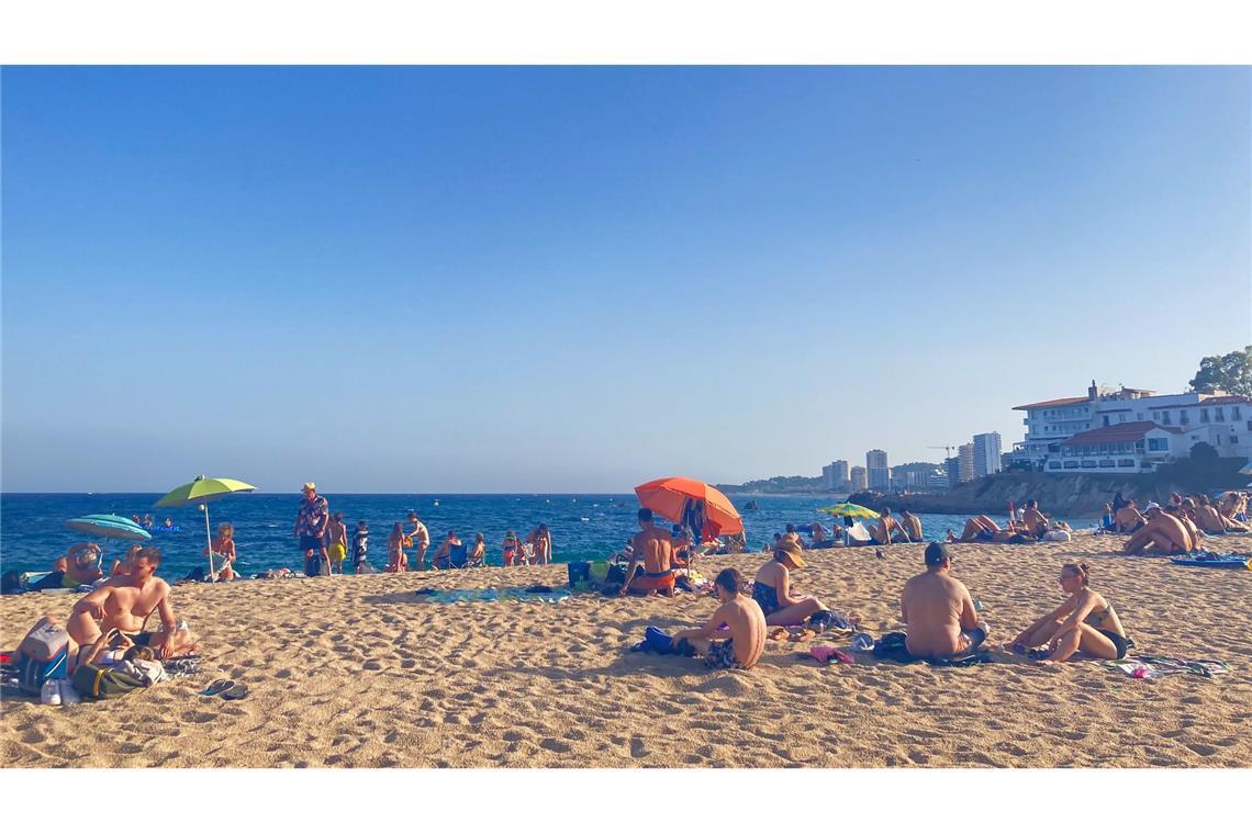 Der "große Strand" in Platja d'Aro ist auf den ersten Blick wirklich groß - aber vor 40 oder 50 Jahren war er viel größer.