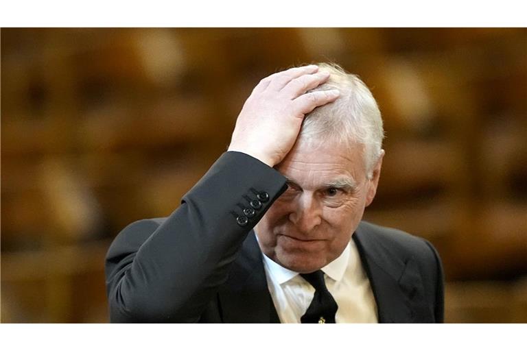 Paukenschlag im Palast: Prinz Andrew bald nicht mehr Prinz Der in Verruf geratene Prinz Andrew ist bald seinen Prinzentitel los. (Archivbild)