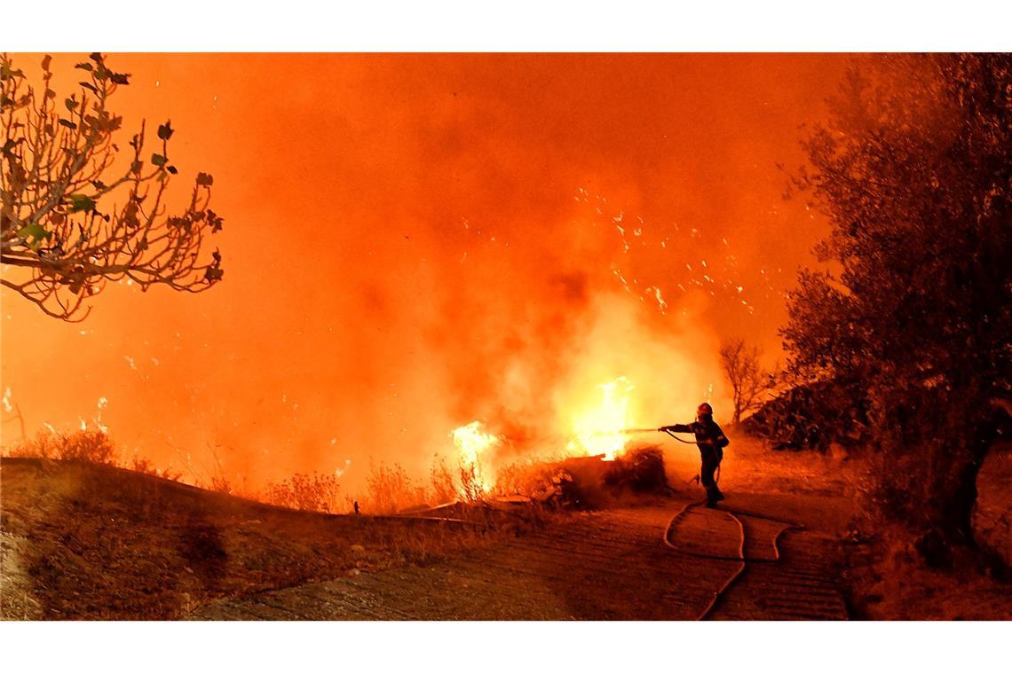 Der Kampf gegen die Flammen ist äußerst gefährlich.