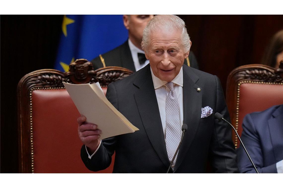 Im Hochzeitsoutfit: Royals feiern ihren 20. Hochzeitstag Der König sprach lange im italienischen Parlament.