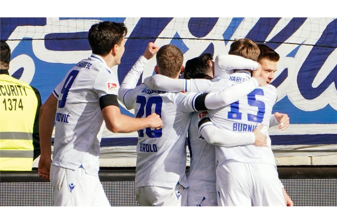 Der KSC setzte sich im Fritz-Walter-Stadion durch.