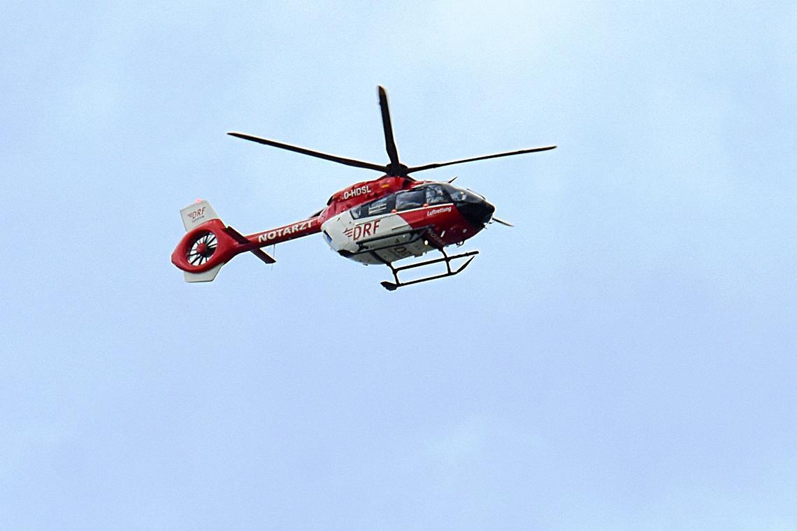 Der Motorradfahrer geriet aus unbekannter Ursache auf die Gegenfahrbahn. Symbolbild: Tobias Sellmaier