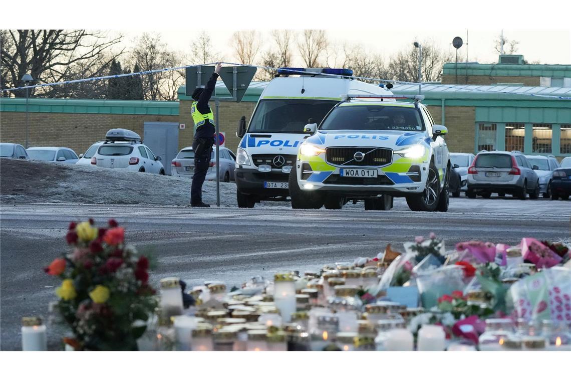 Der mutmaßliche Täter besaß mehrere Waffen.