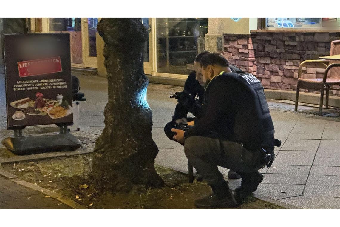 Der Polizeieinsatz lief am späten Montagabend. (Symbolbild)