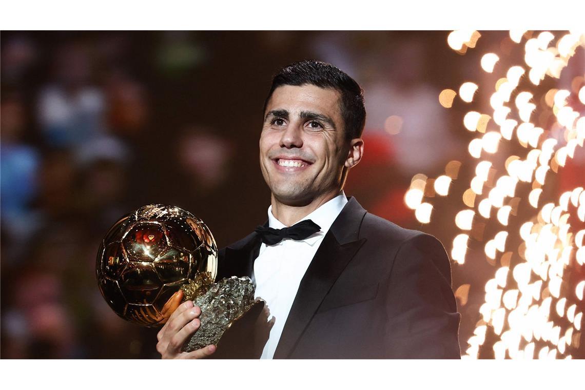 Der spanische Spieler Rodri von Manchester City erhielt  den Ballon d’Or – Real Madrid hätte sich einen anderen Sieger  gewünscht.