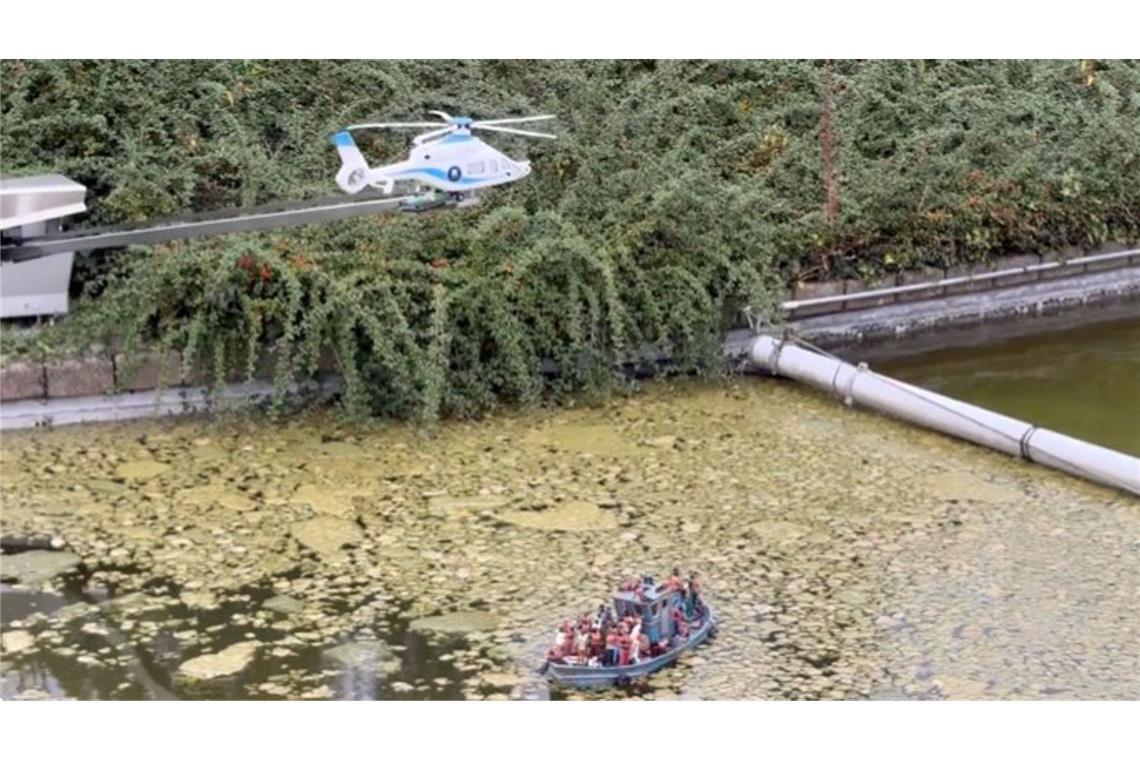 Der Stein des Anstoßes: Eine Installation im Mini-Europa-Park in Brüssel zeigt die Rettung von Migranten.