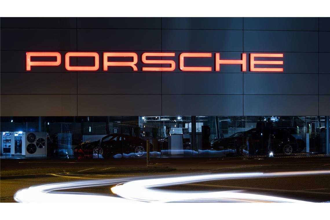 Der Stellenabbau bei Porsche betrifft Mitarbeiter an den Standorten Zuffenhausen und Weissach.