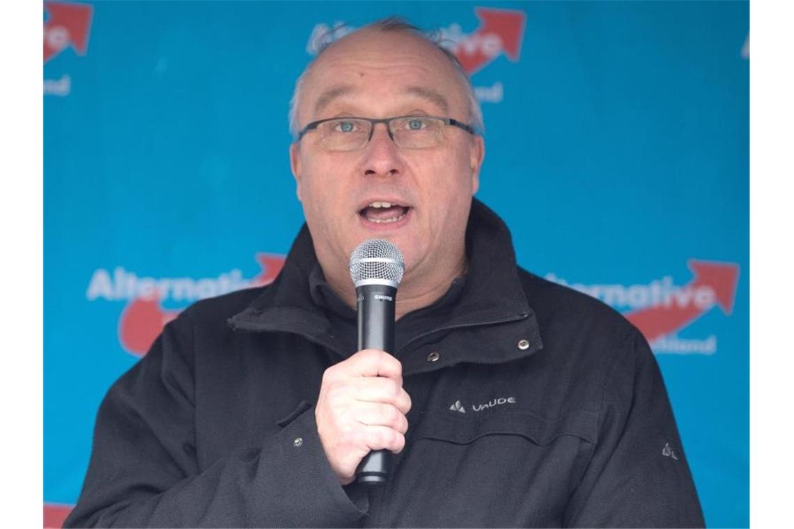 Sachsen will AfD-Richter Maier in den Ruhestand versetzen Der Verfassungsschutz stuft den Jurist und AfD-Politiker Jens Maier als rechtsextrem ein. Foto: Sebastian Kahnert/dpa