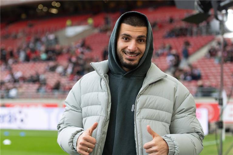 Der VfB hofft, den am Oberschenkel verletzten Stürmer Deniz Undav noch im Dezember wieder einsetzen zu können.