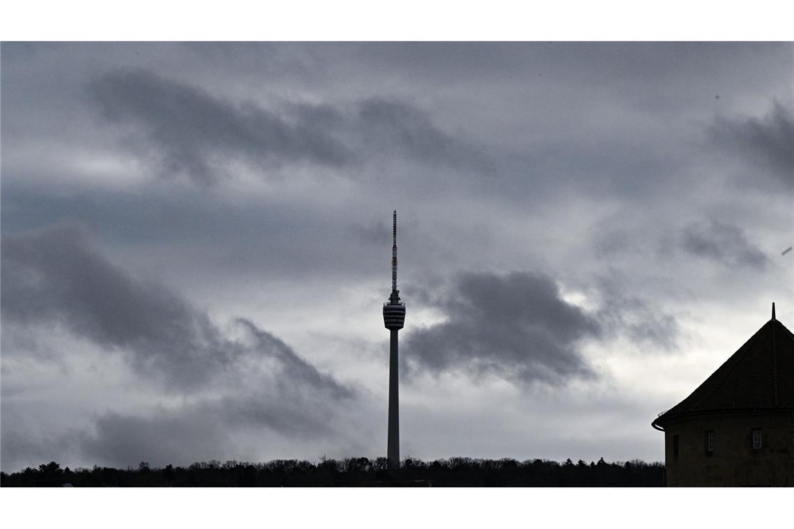 Der vierte Advent zeigt sich wettertechnisch von seiner ungemütlichen Seite. (Symbolbild)