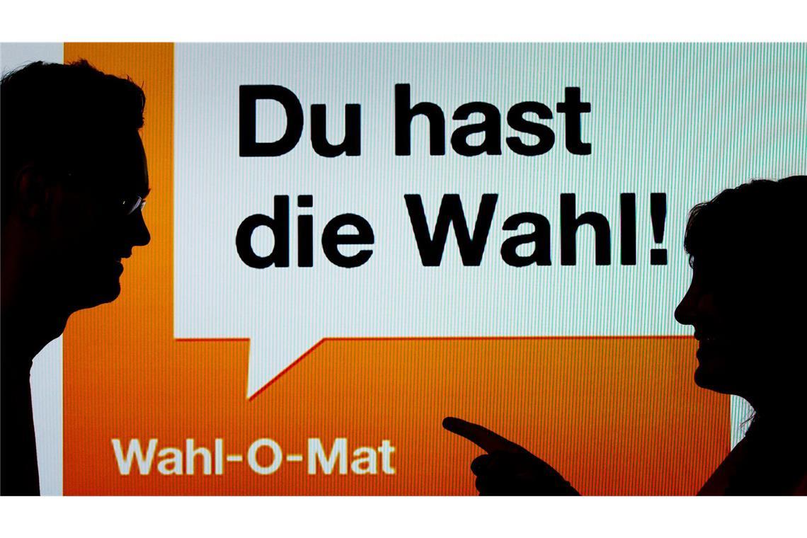 Der  Wahl-O-Mat zur Bundestagswahl soll den Menschen bei der Entscheidung für eine Partei helfen.