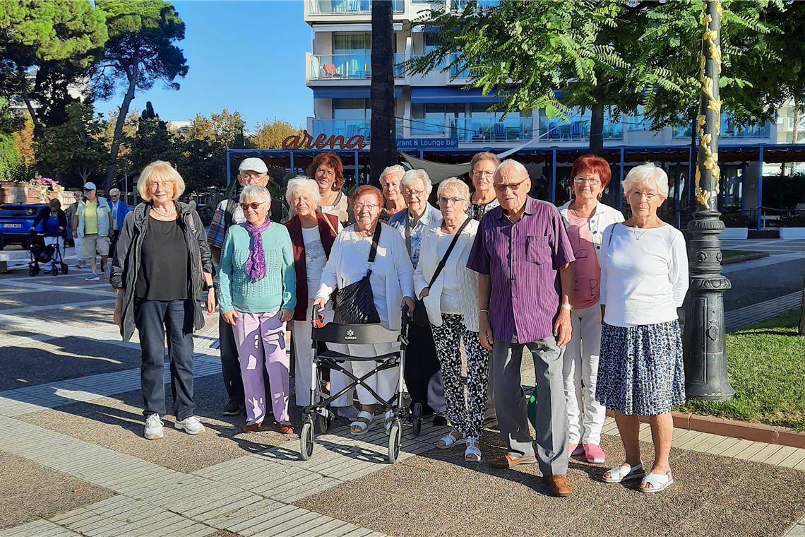 Die 13 Seniorinnen und Senioren, die mit dem DRK im spanischen Salou waren, waren besonders unternehmungslustig. Foto: DRK Rems-Murr