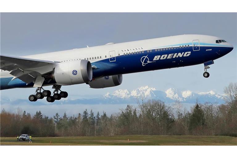 Die 777X ist als Nachfolgerin des bei Airlines populären Langstrecken-Modells Boeing 777 gedacht. (Archivbild)