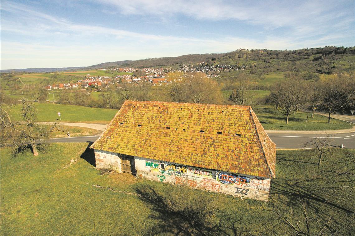 Die Alte Kelter in Bruch soll unter anderem ans Trink- und Abwassersystem angeschlossen werden. Auf dem Foto ist das Gebäude 2020 vor der Sanierung zu sehen. Archivfoto: Alexander Becher