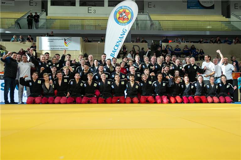 Die Backnanger Teams beim Final-Four-Turnier um die Deutsche Mannschaftsmeisterschaft in Wiesbaden. Foto: Thomas Wetzel